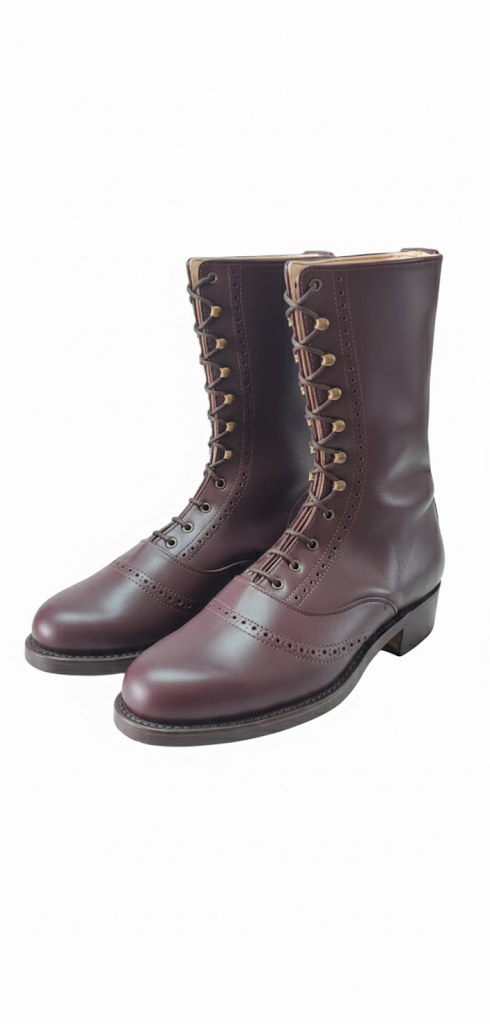Botillo bajo modelo ingles con calado piel burdeos